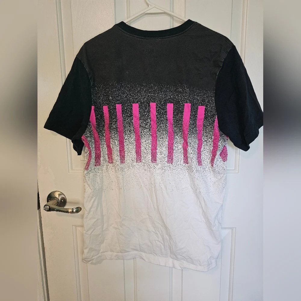 Jordan Gradient Black, Pink, and White T-Shirt Men's Size L